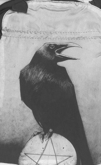 Bolsa cuervo (Crows).