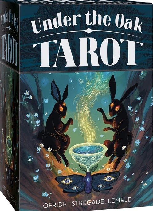 Tarot under the oak.